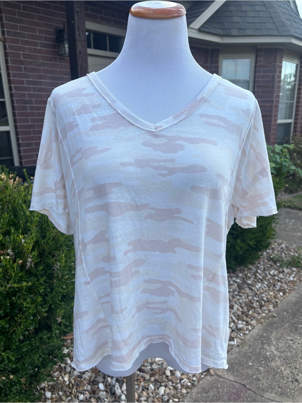 Lucky Brand White and Light Beige Camouflage V-Neck Tee